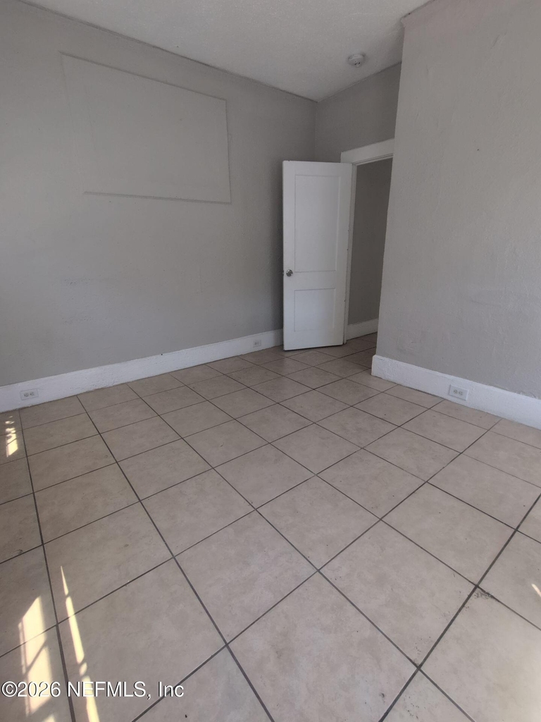 417 Liberty Street - Photo 3