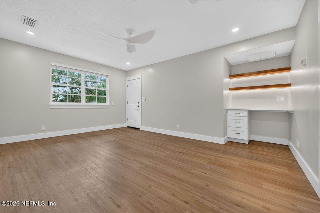 2247 Riverside Avenue - Photo 3