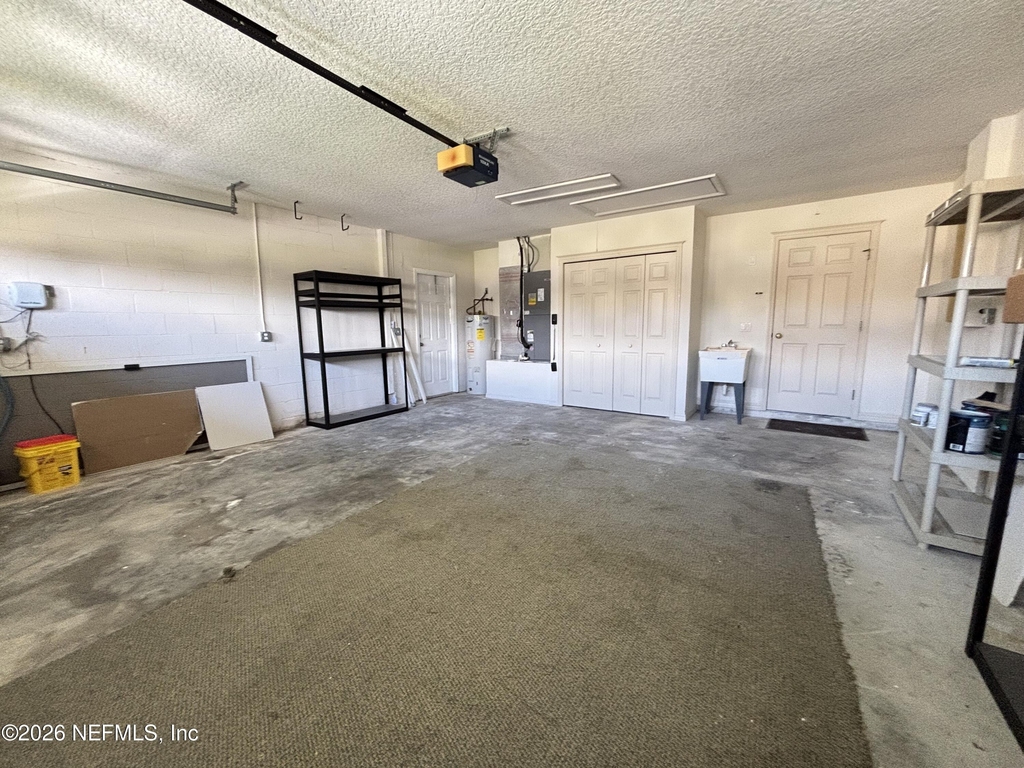 20 Clarendon Court N - Photo 10
