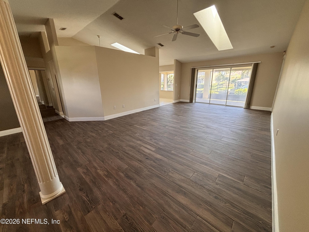 20 Clarendon Court N - Photo 38