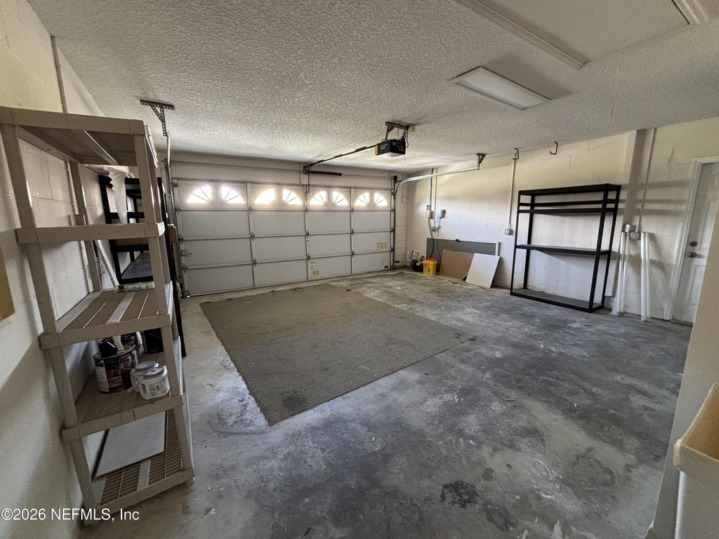 20 Clarendon Court N - Photo 12