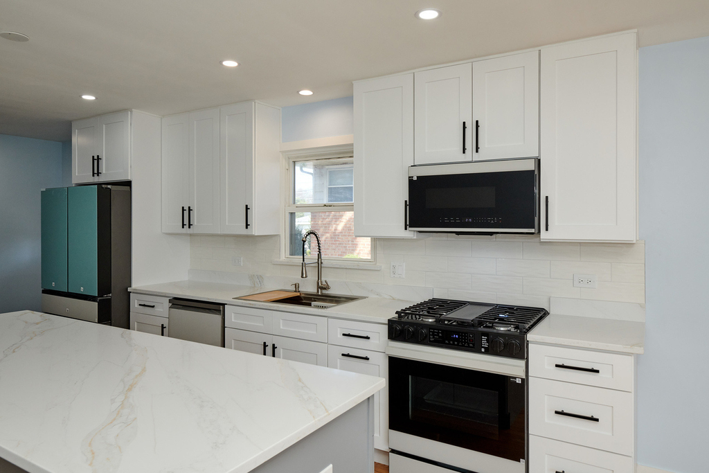 8544 W Roseview Drive - Photo 1