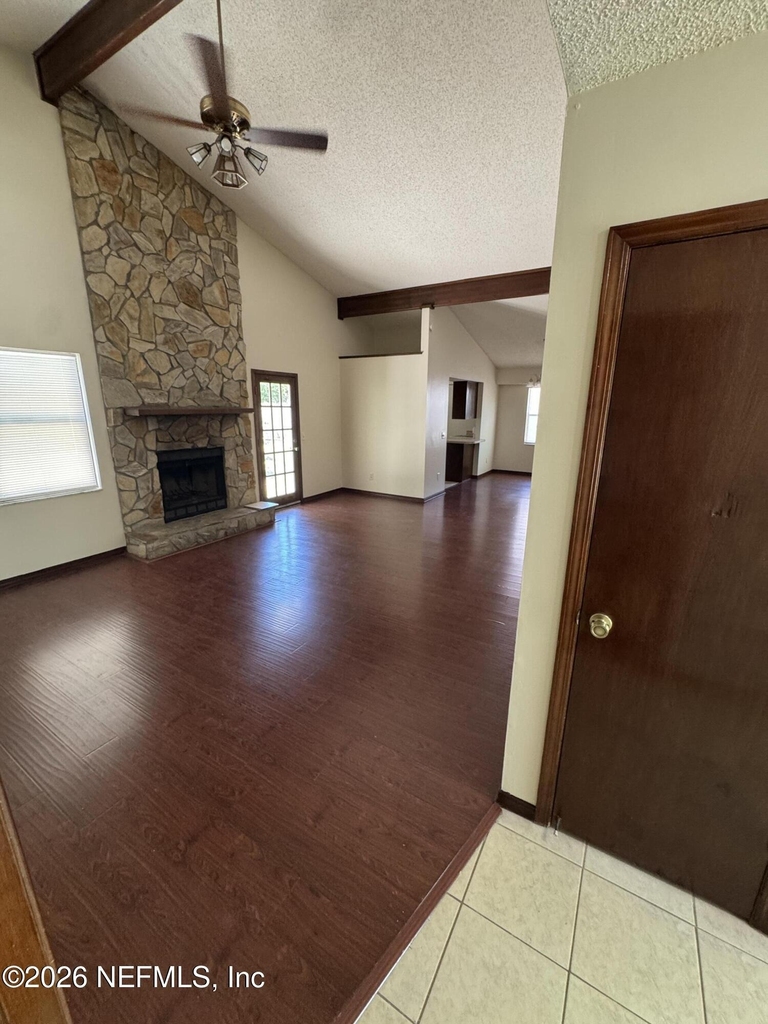 8321 Crosswind Road - Photo 7