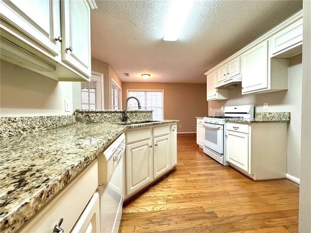 7080 Shady Oak Lane - Photo 3