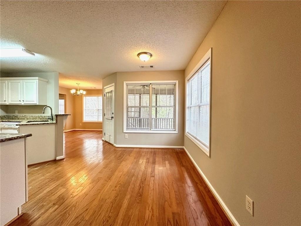 7080 Shady Oak Lane - Photo 5