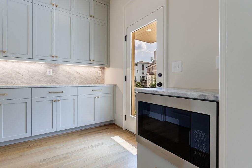 81 Delmont Drive - Photo 19
