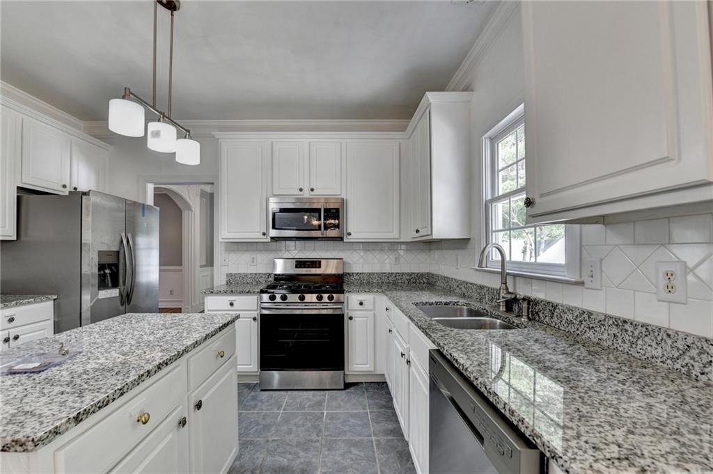 2072 Fairport Way - Photo 18
