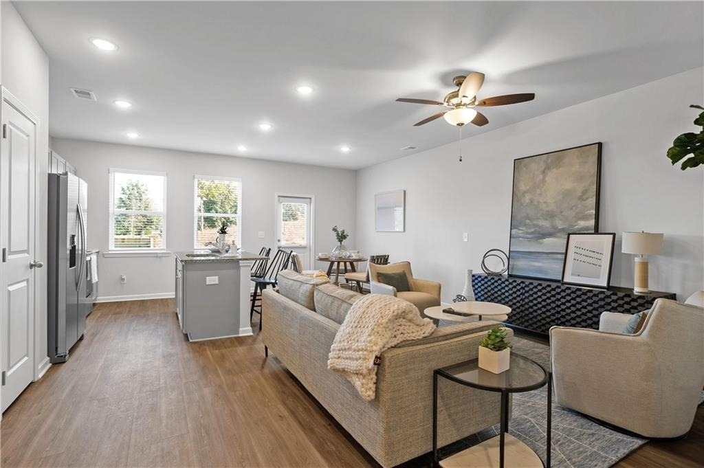 1150 Hunter Trail - Photo 3