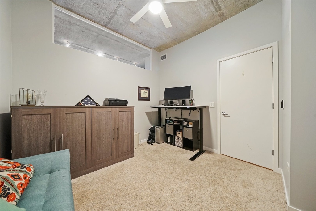 700 N Larrabee Street - Photo 22