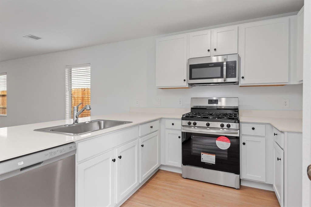 1525 San Sebastien Drive - Photo 5