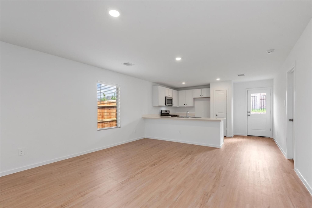 1525 San Sebastien Drive - Photo 10