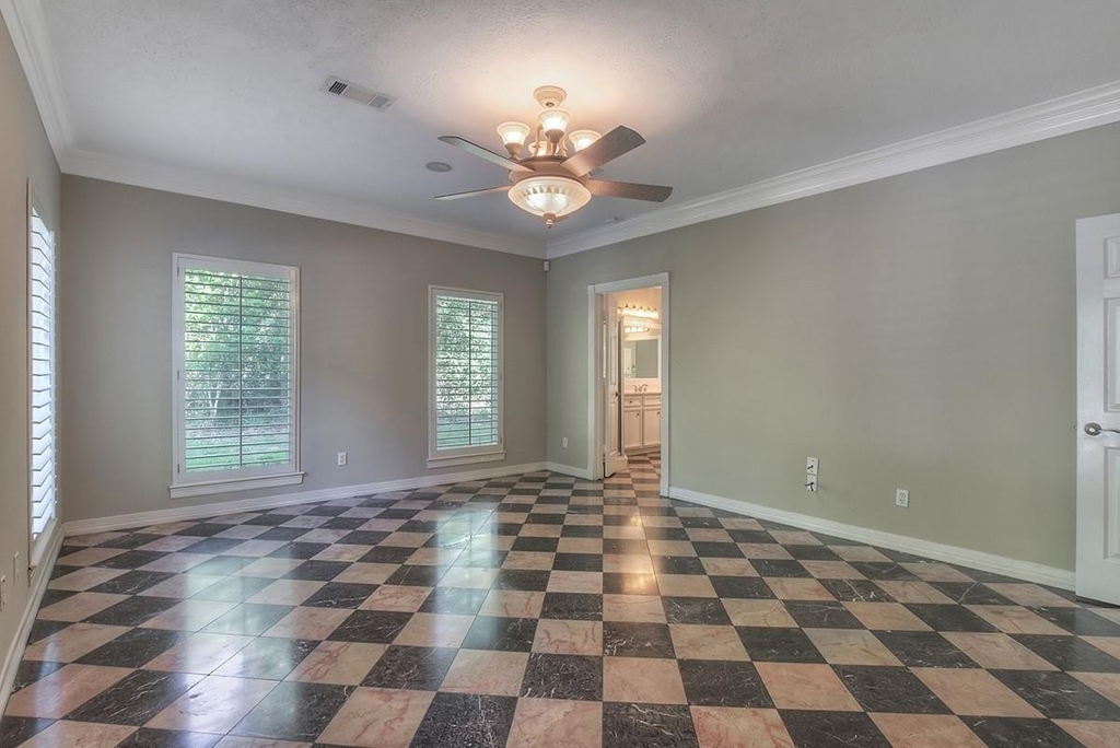 10819 Lake Windcrest - Photo 25