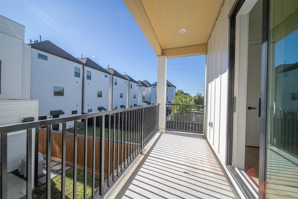 2722 Nagle Street - Photo 7
