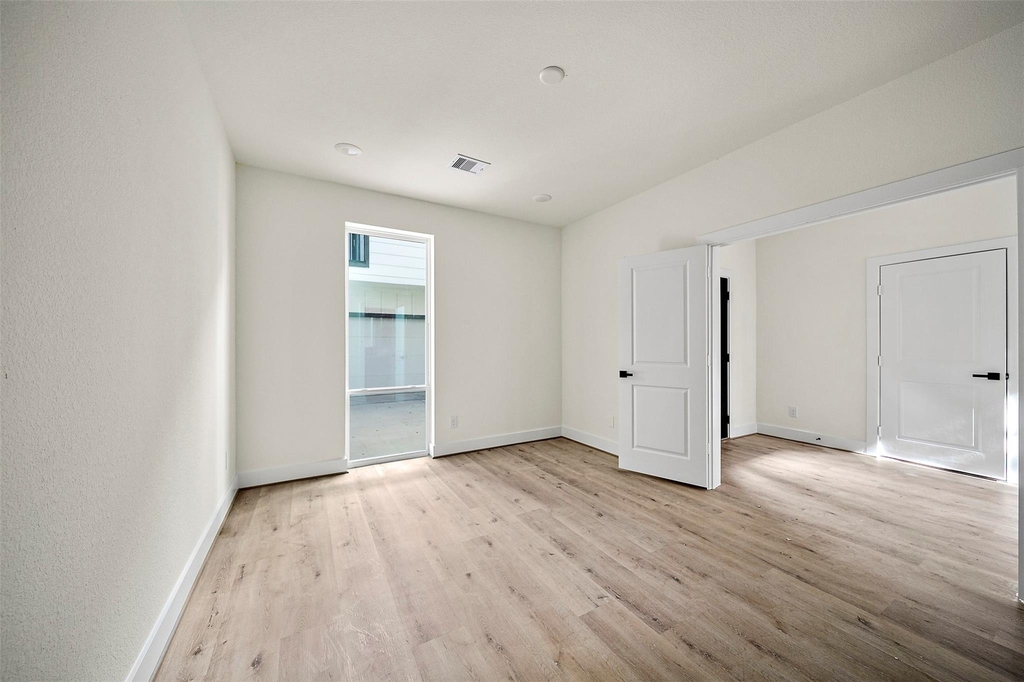 2722 Nagle Street - Photo 9