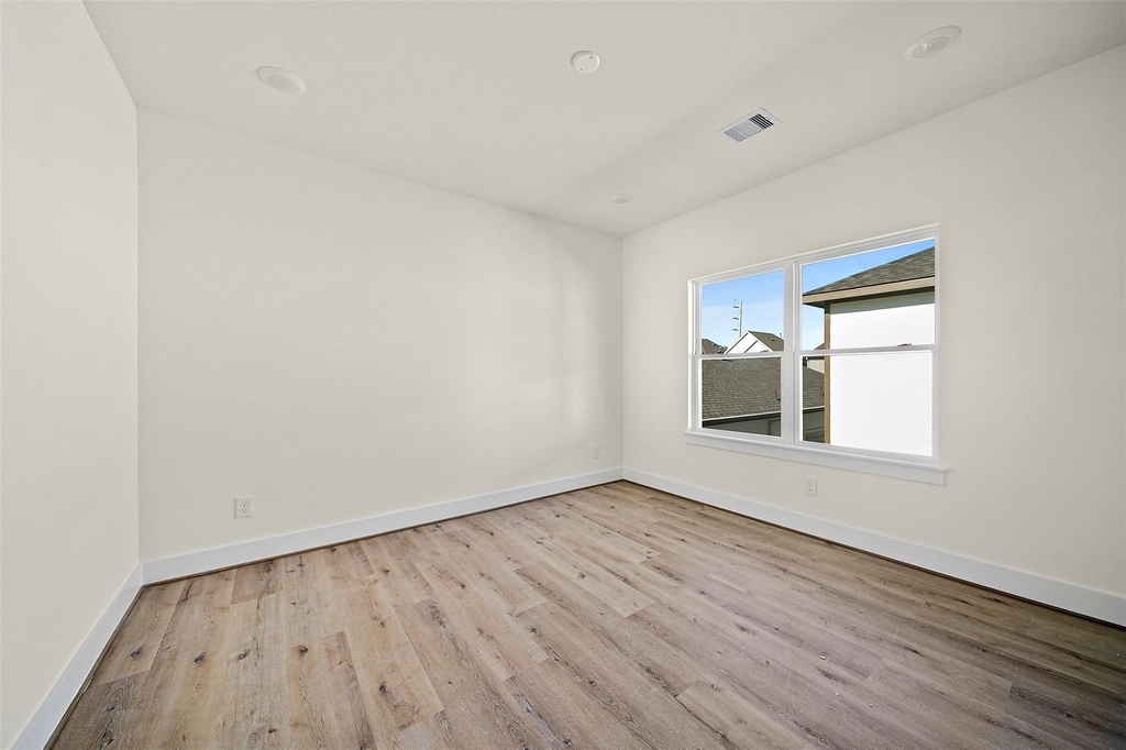 2722 Nagle Street - Photo 13