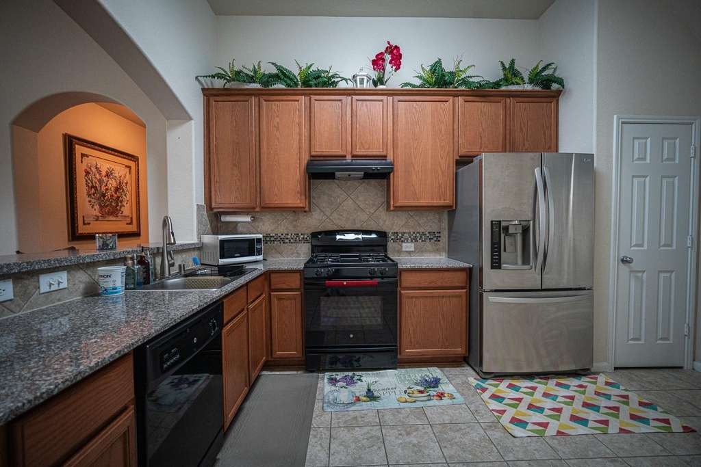 4138 Falvel Shadow Creek Drive - Photo 8