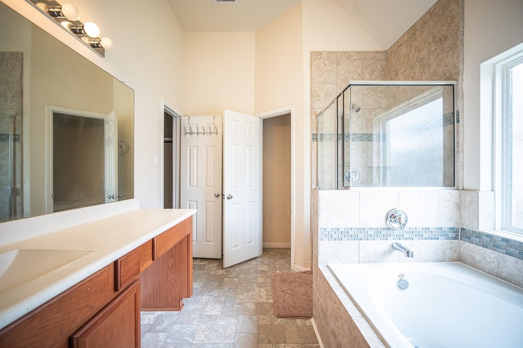 4138 Falvel Shadow Creek Drive - Photo 18