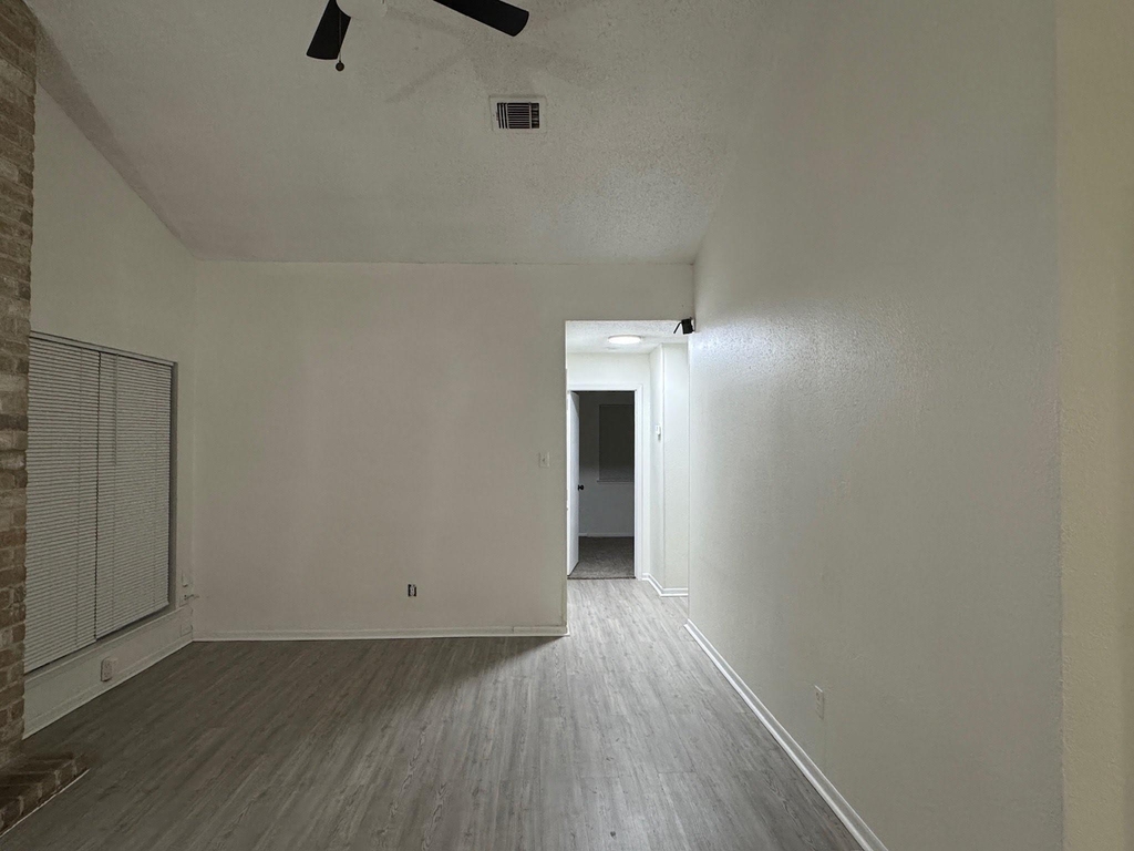 23215 Tree House Lane - Photo 3