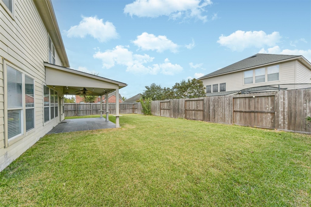 2601 Hewn Rock Way - Photo 32