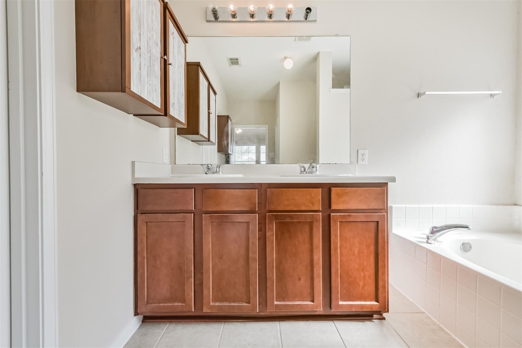 2601 Hewn Rock Way - Photo 21