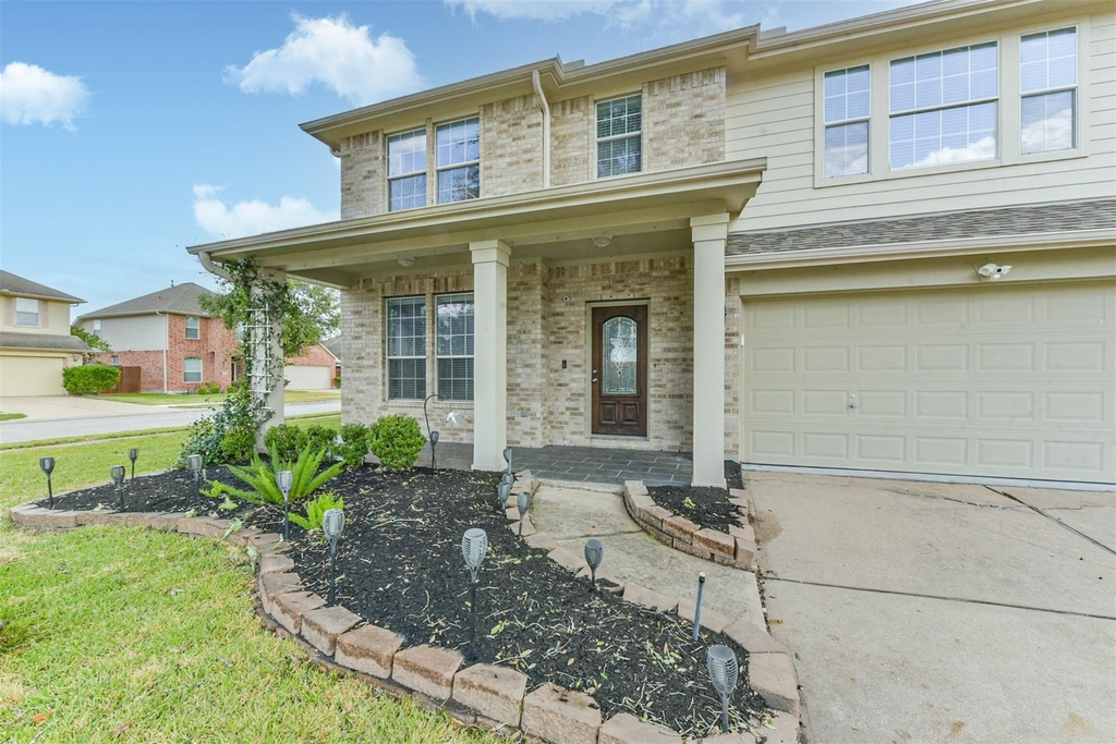 2601 Hewn Rock Way - Photo 2