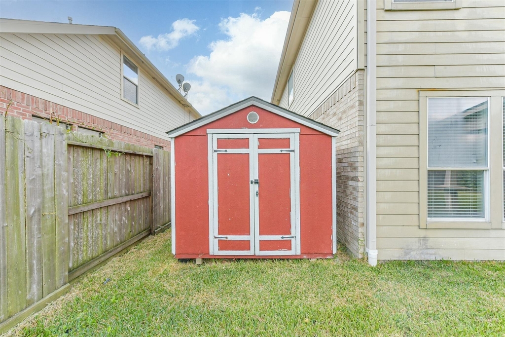 2601 Hewn Rock Way - Photo 35