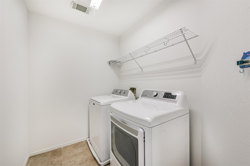 2601 Hewn Rock Way - Photo 31