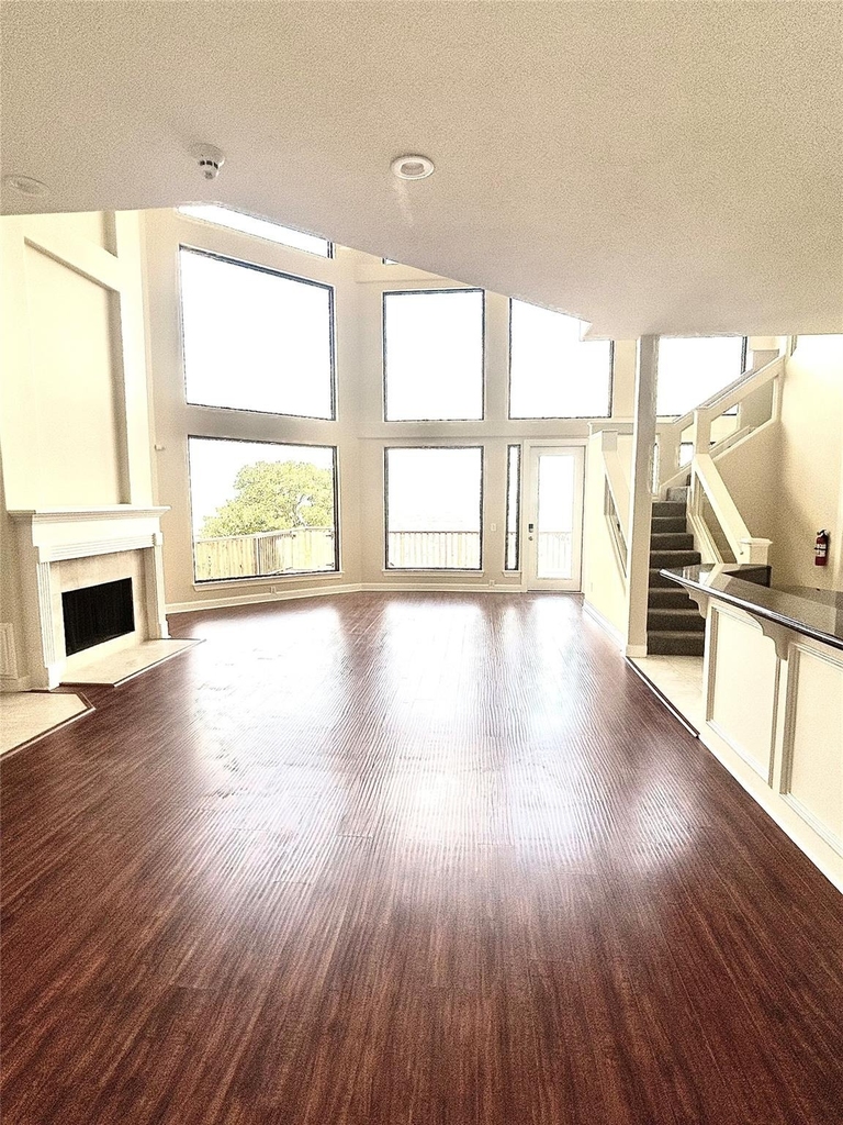 807 Kipp Avenue - Photo 1