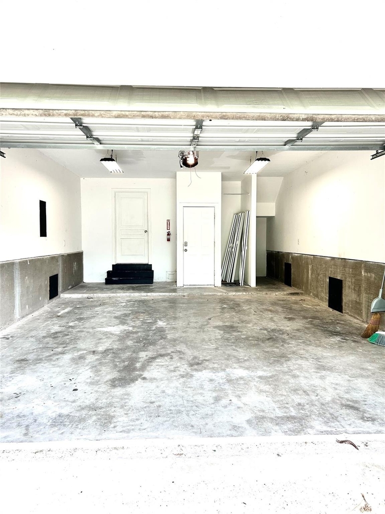 807 Kipp Avenue - Photo 24