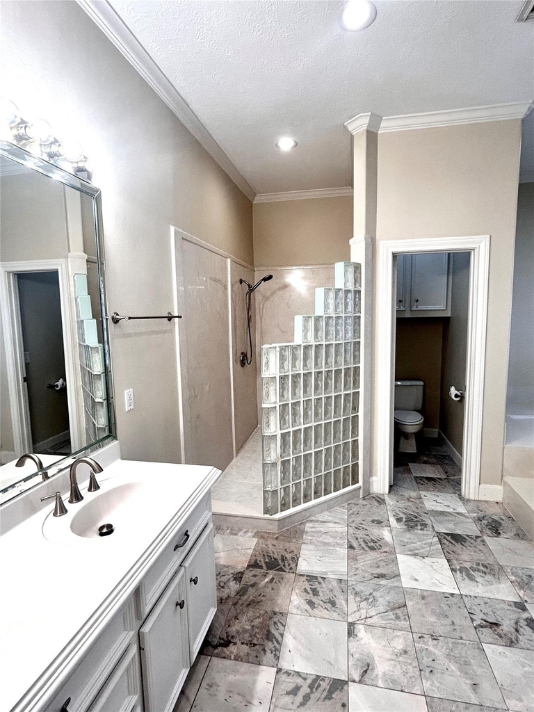 807 Kipp Avenue - Photo 7