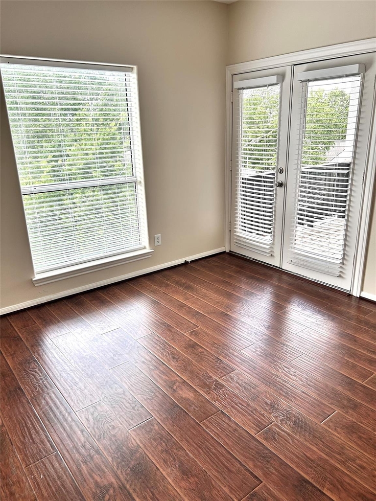 807 Kipp Avenue - Photo 10