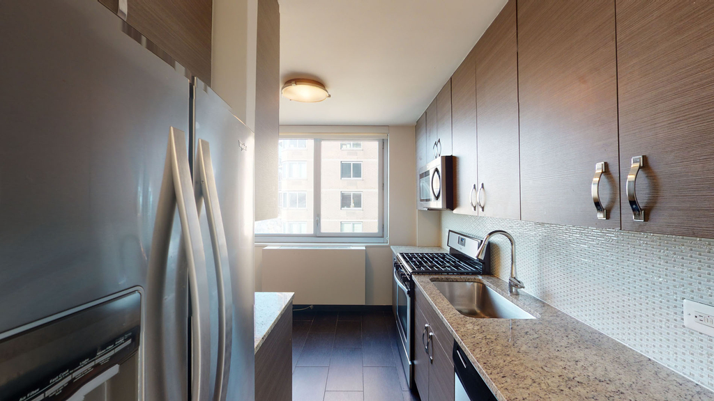 401 E 34th St - Photo 2