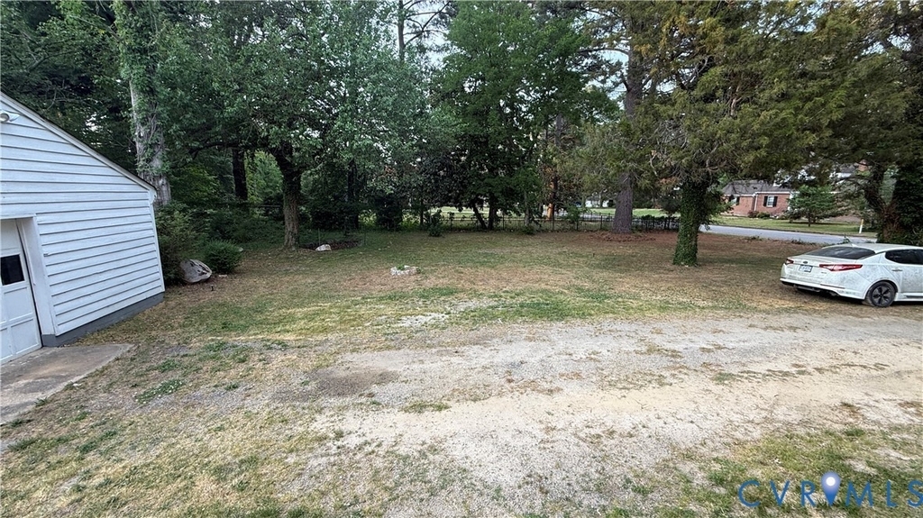 335 Claremont Street - Photo 14