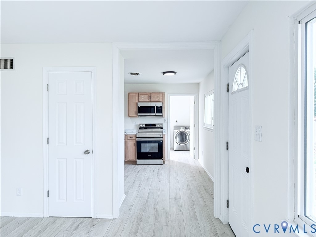 2706 Selden Street - Photo 2