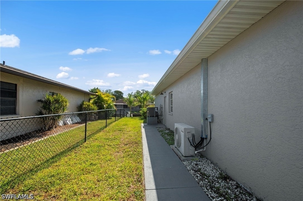 7195 Reymoor Drive - Photo 4