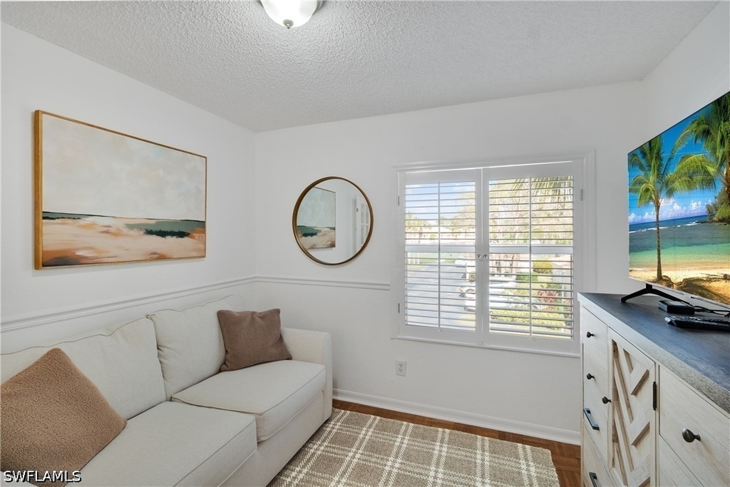 1044 Woodshire Lane - Photo 7