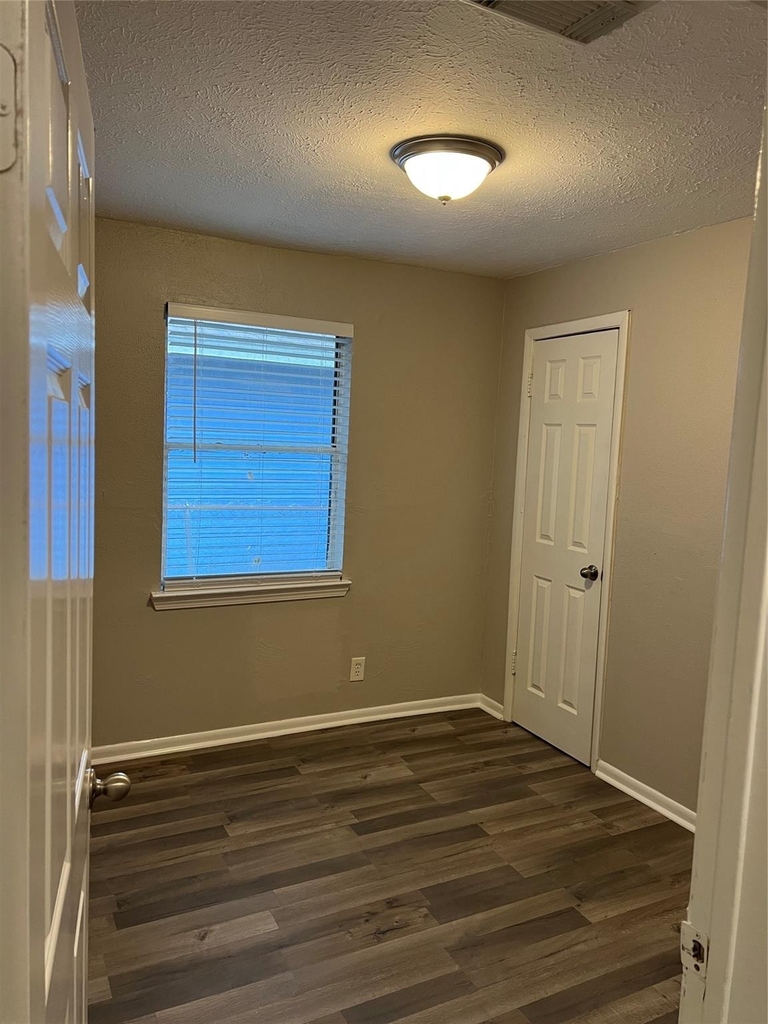 9505 Everglade Drive - Photo 18