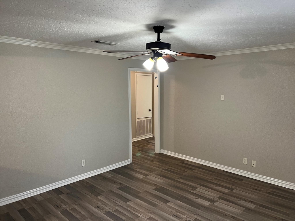 9505 Everglade Drive - Photo 14