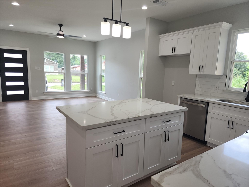 2651 Beaumont Avenue - Photo 8