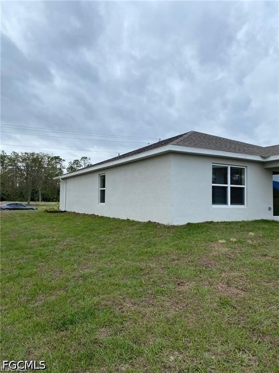 2213 Ne 33rd Street - Photo 2