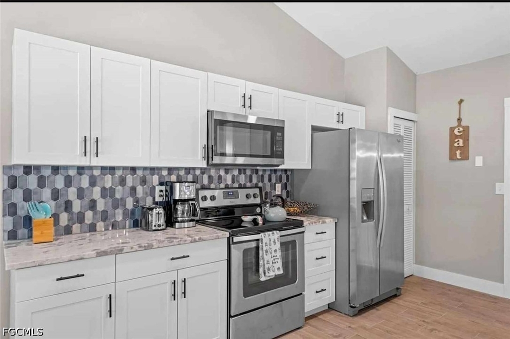 2206 Se 4th Street - Photo 1