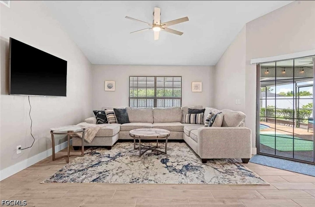 2206 Se 4th Street - Photo 2