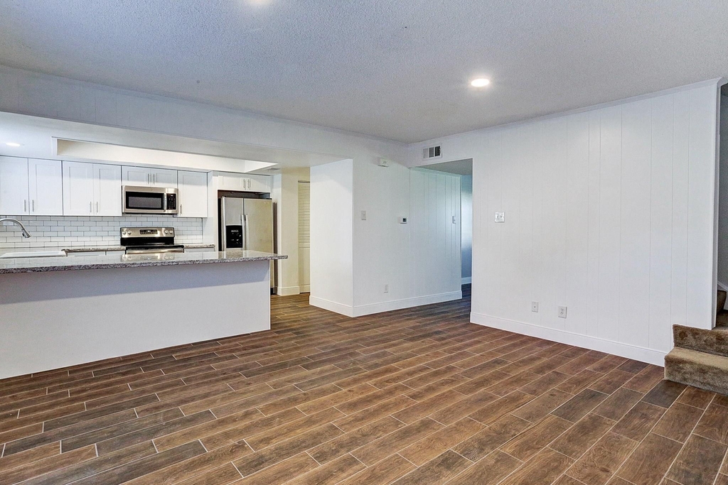 10458 Hammerly Boulevard - Photo 5