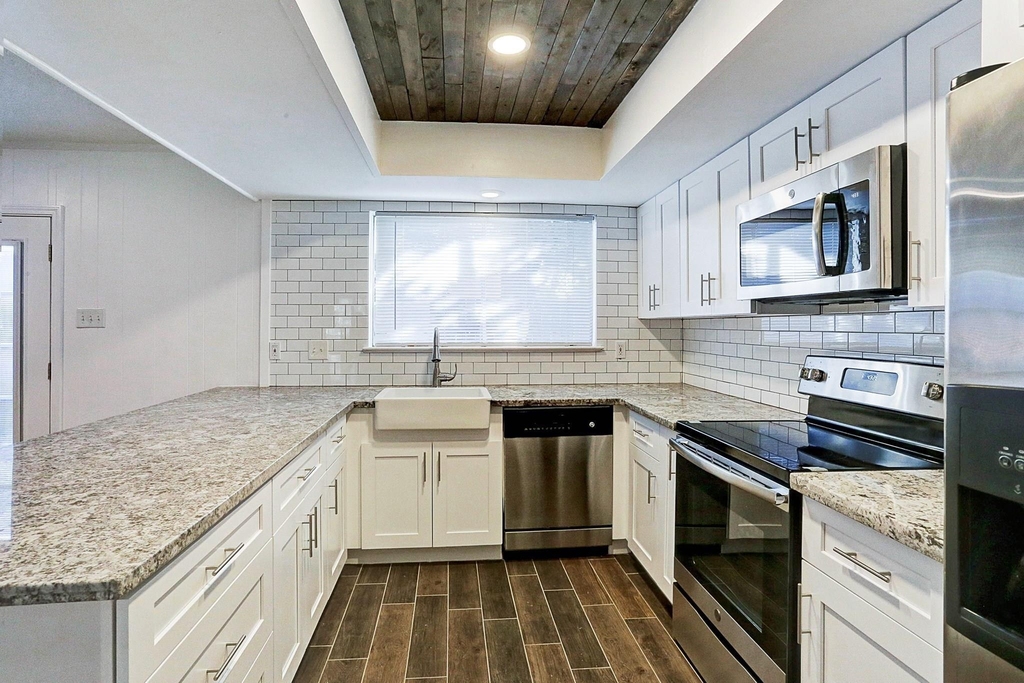 10458 Hammerly Boulevard - Photo 3