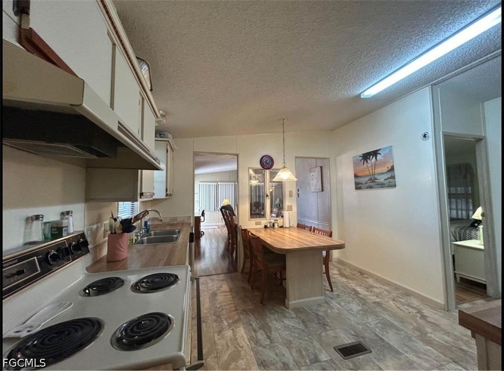 571 Sunrise Lane - Photo 6