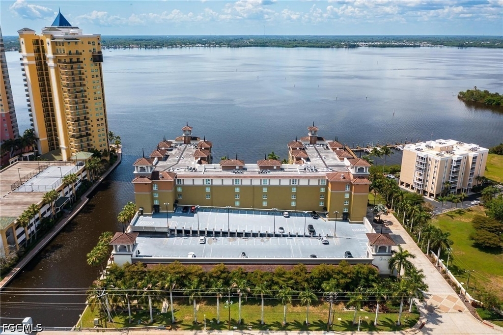 2825 Palm Beach Boulevard - Photo 30