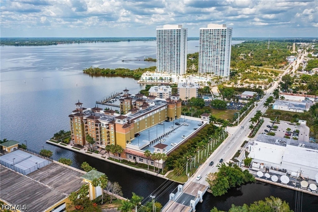 2825 Palm Beach Boulevard - Photo 32