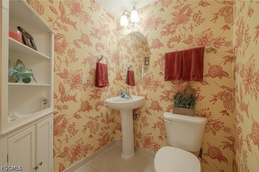 2825 Palm Beach Boulevard - Photo 10