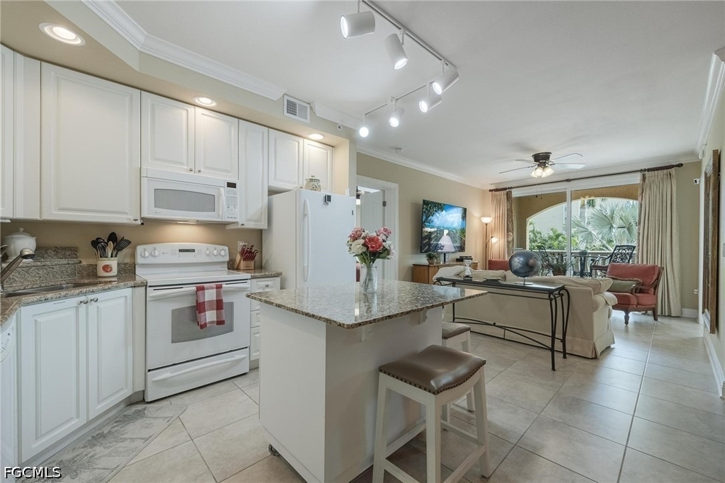 2825 Palm Beach Boulevard - Photo 20