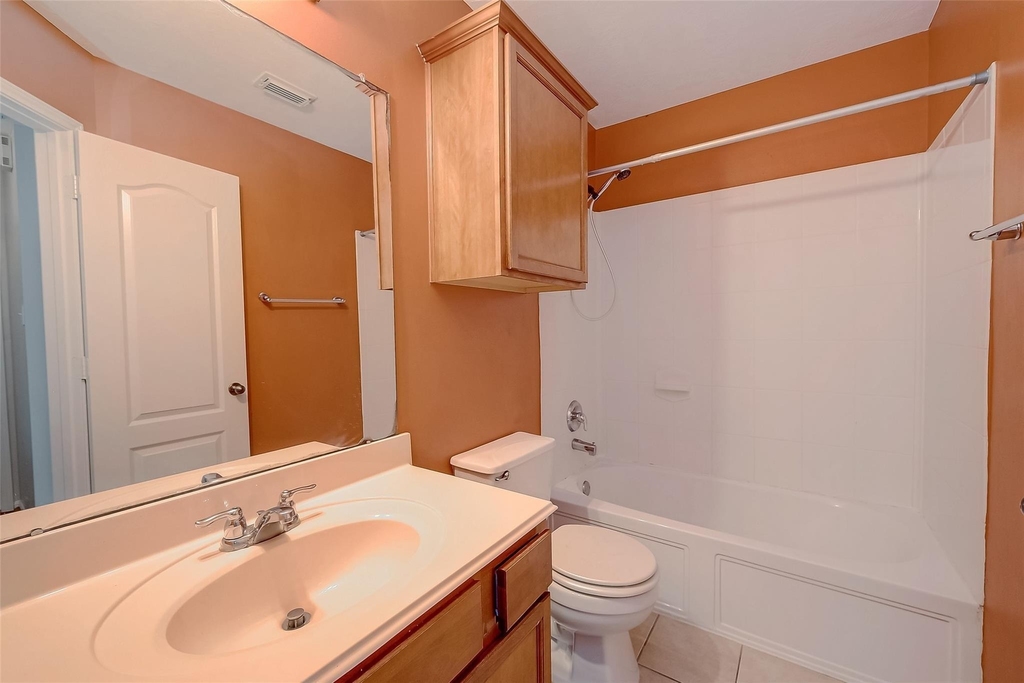 1807 Hidden Breeze Drive - Photo 32